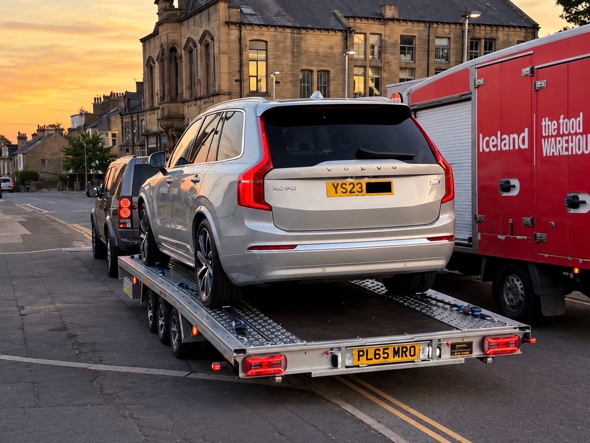 Volvo XC90 on the trailer